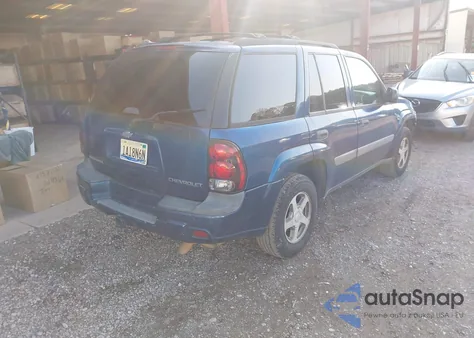 2005 Chevrolet Trailblazer Ls from USA, damaged, VIN 1GNDS13S152176511